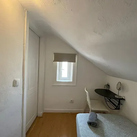 Santos In With River View *