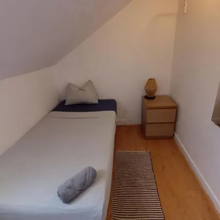 Проживання в сім'ї Santos In With River View