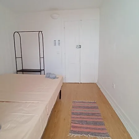 Santos In With River View *