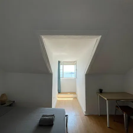 Privatunterkunft Santos In With River View *